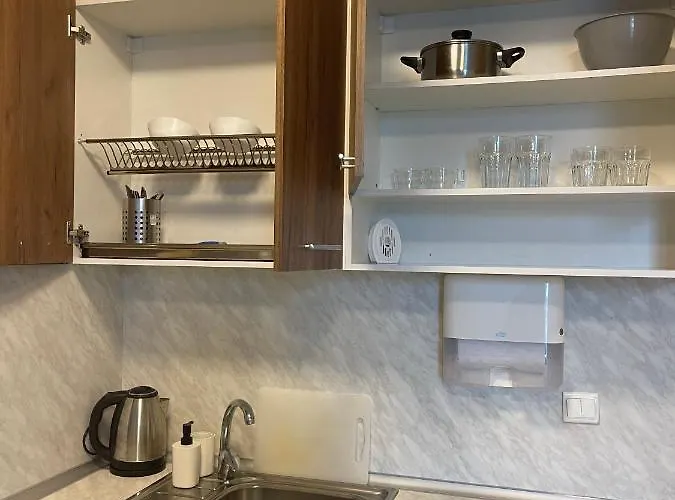 Colonel 947 Apartment